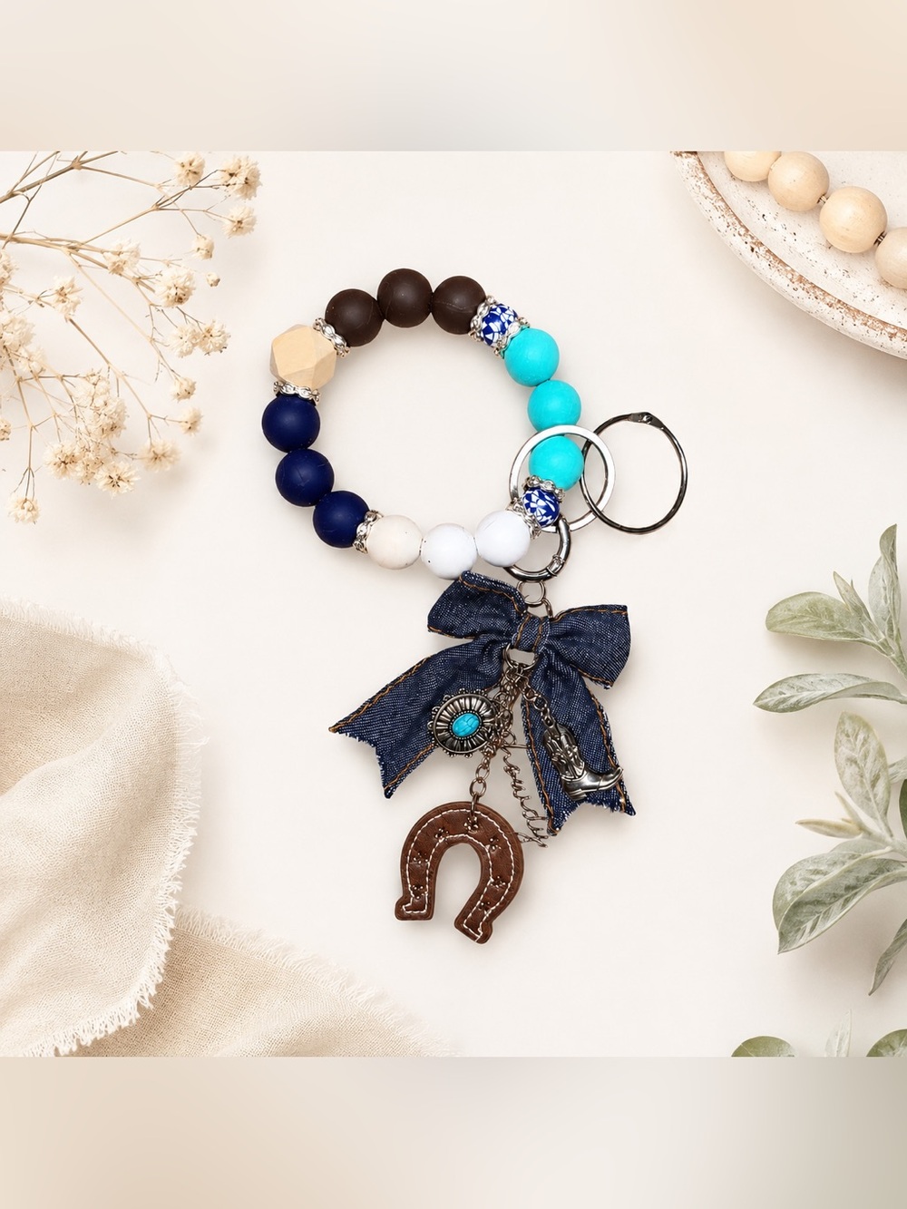 Cowgirl Horseshoe DeniCowgirl Horseshoe Denim Bow Keychain Bracelet Beaded Charm